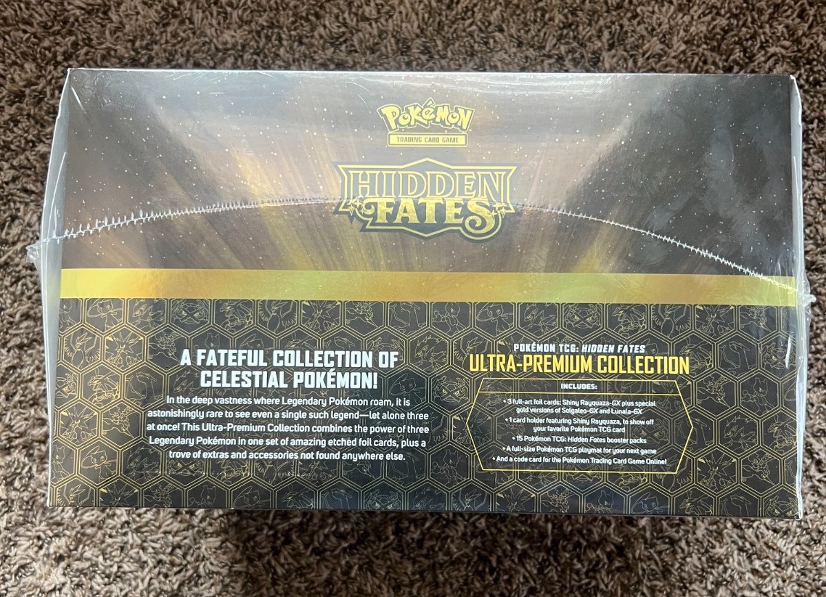 Pokémon TCG Hidden Fates Ultra-Premium Collection – Shinny Rayquaza – New/Sealed