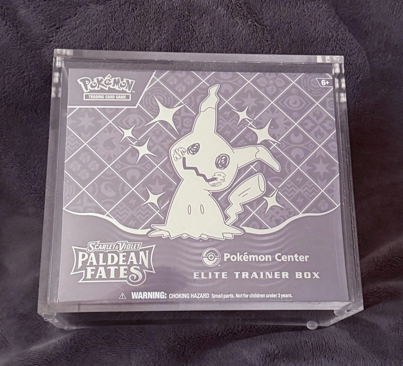 Pokémon Center TCG Scarlet & Violet Paldean Fates ETB – English + Acrylic Case