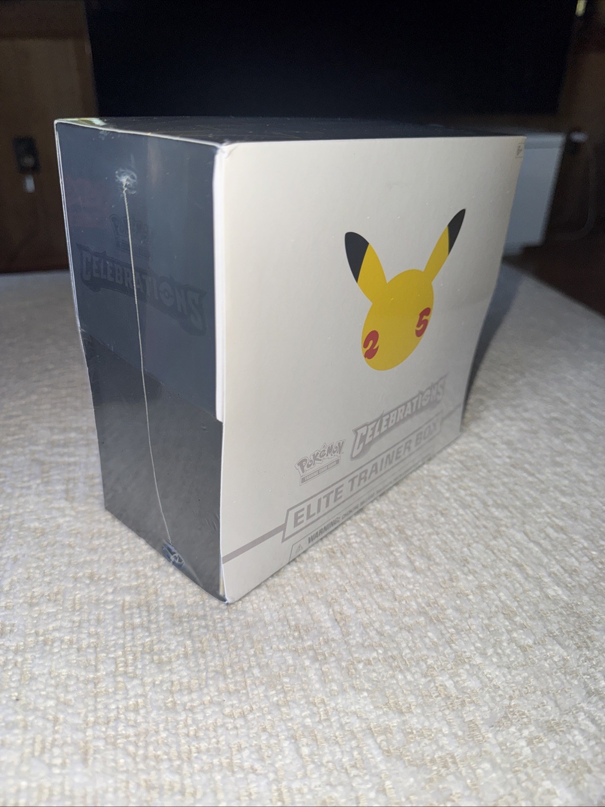 Pokémon TCG: 25th Anniversary Celebrations Elite Trainer Box (2021)