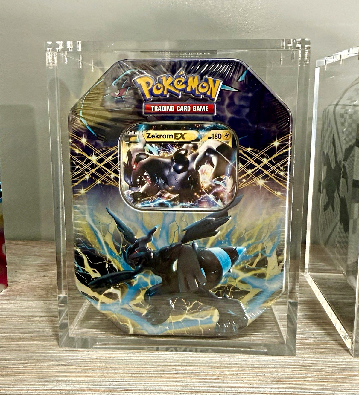 Pokémon TCG 2012 Zekrom EX Black & White Next Destinies Tin Sealed