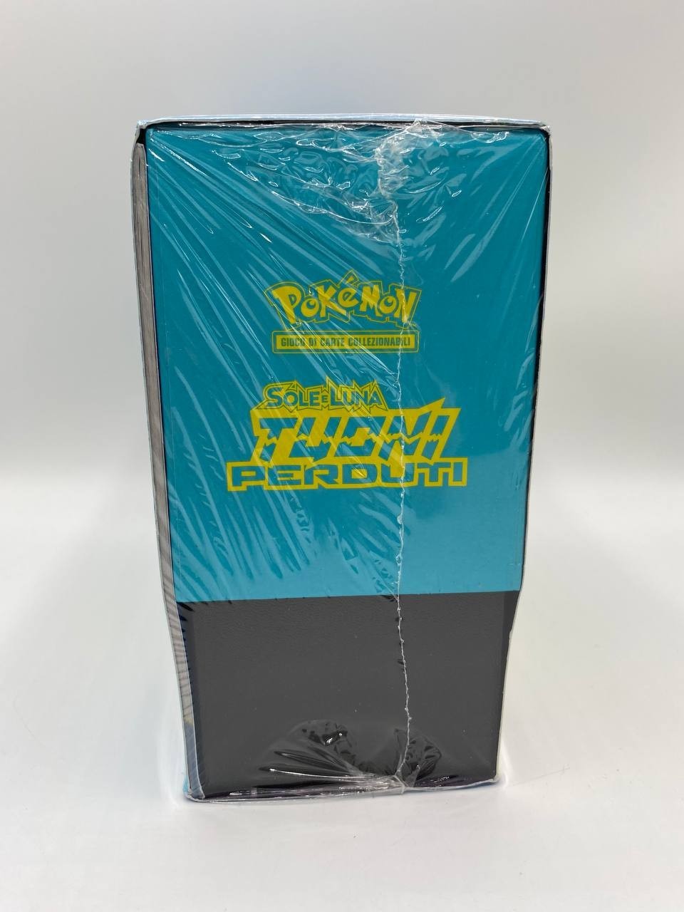 Pokemon ETB Lost Thunder ITALIAN Defective Cut Out Top Class Trainer Set