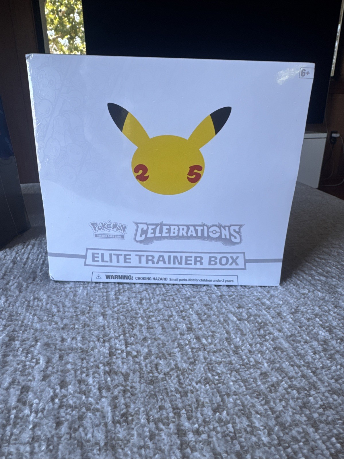 Pokémon TCG: 25th Anniversary Celebrations Elite Trainer Box (2021)
