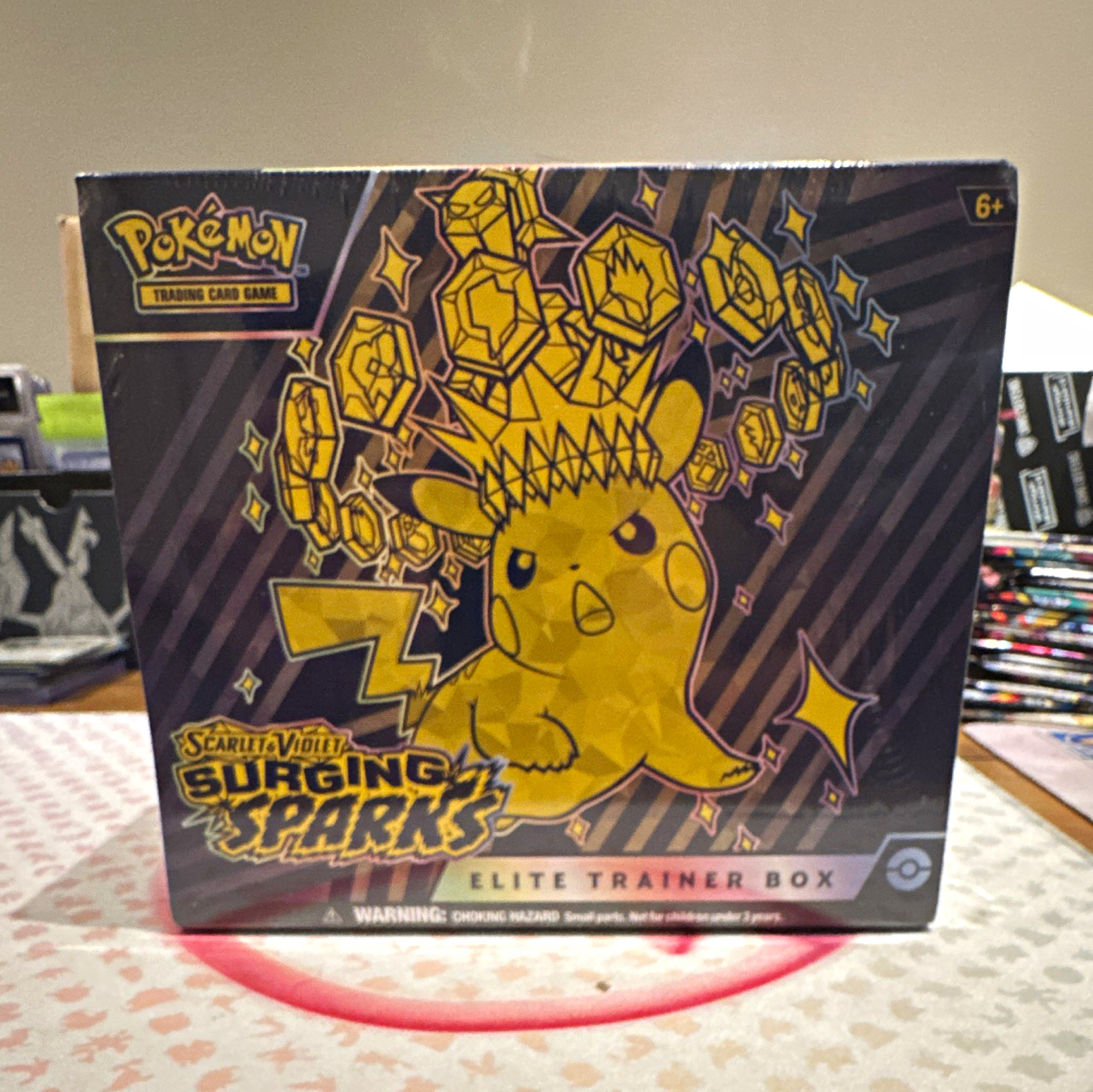 1x Pokémon TCG Scarlet & Violet Surging Sparks Elite Trainer Box