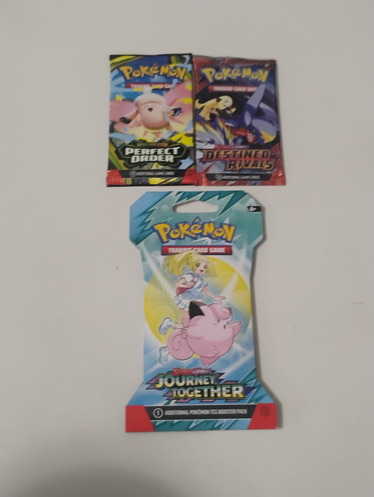 Pokemon 30 Cards-Booster Packs-Sealed Collection Boxes-Pokemon Center Lot