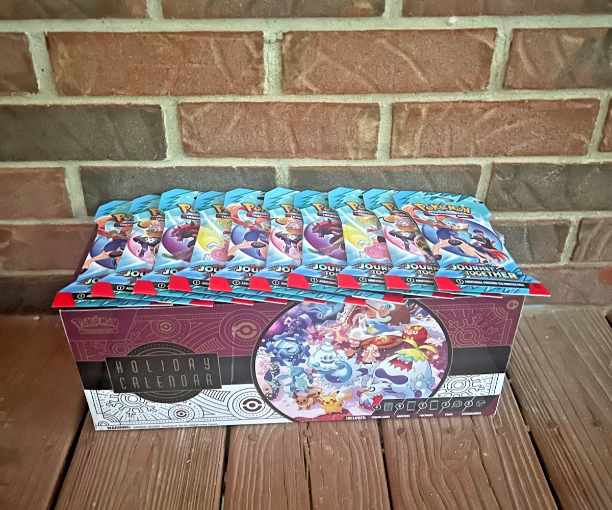 BRAND NEW-Pokemon TCG Holiday Calendar 2025 & x10 Sleeved Journey Together Packs