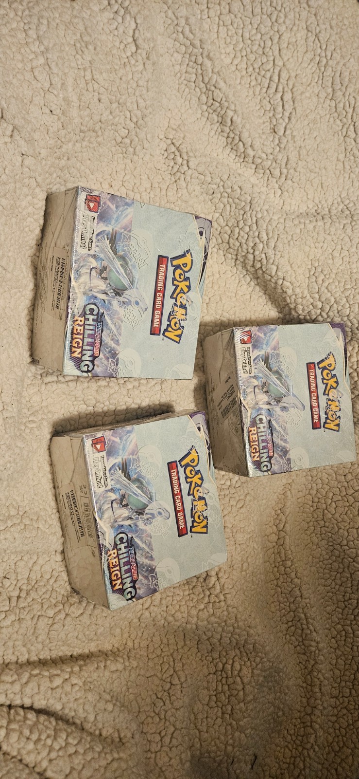 Pokémon TCG Sword & Shield – Chilling Reign Booster Display Box