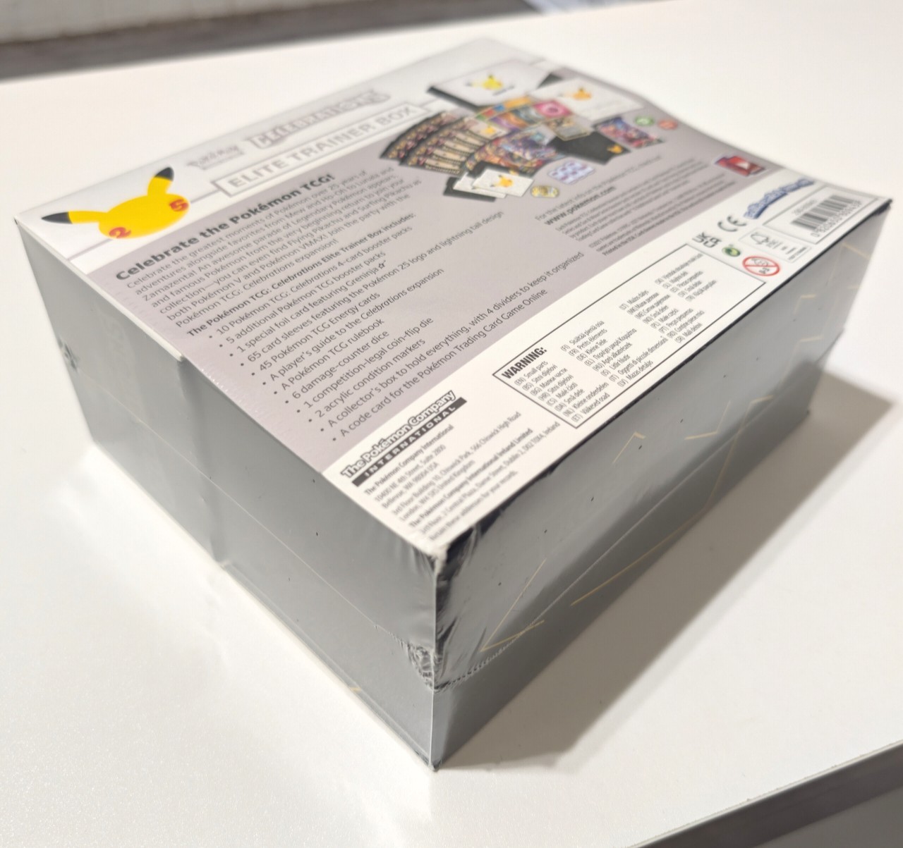 Pokémon TCG Celebrations 25th Anniversary Elite Trainer Box ETB New Sealed