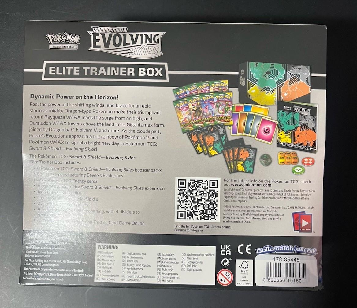 2021 Evolving Skies Elite Trainer Box Umbreon Pokemon TCG SEALED ETB