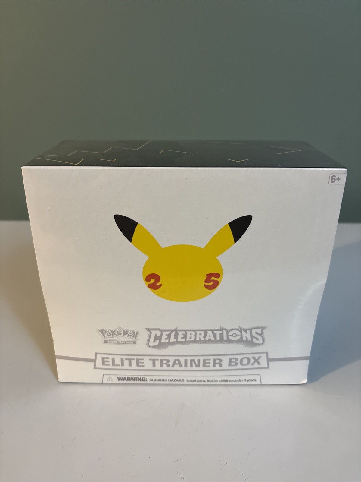Pokémon TCG: 25th Anniversary Celebrations Elite Trainer Box (2021)