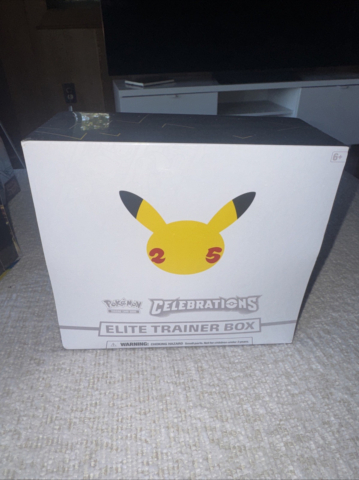 Pokémon TCG: 25th Anniversary Celebrations Elite Trainer Box (2021)