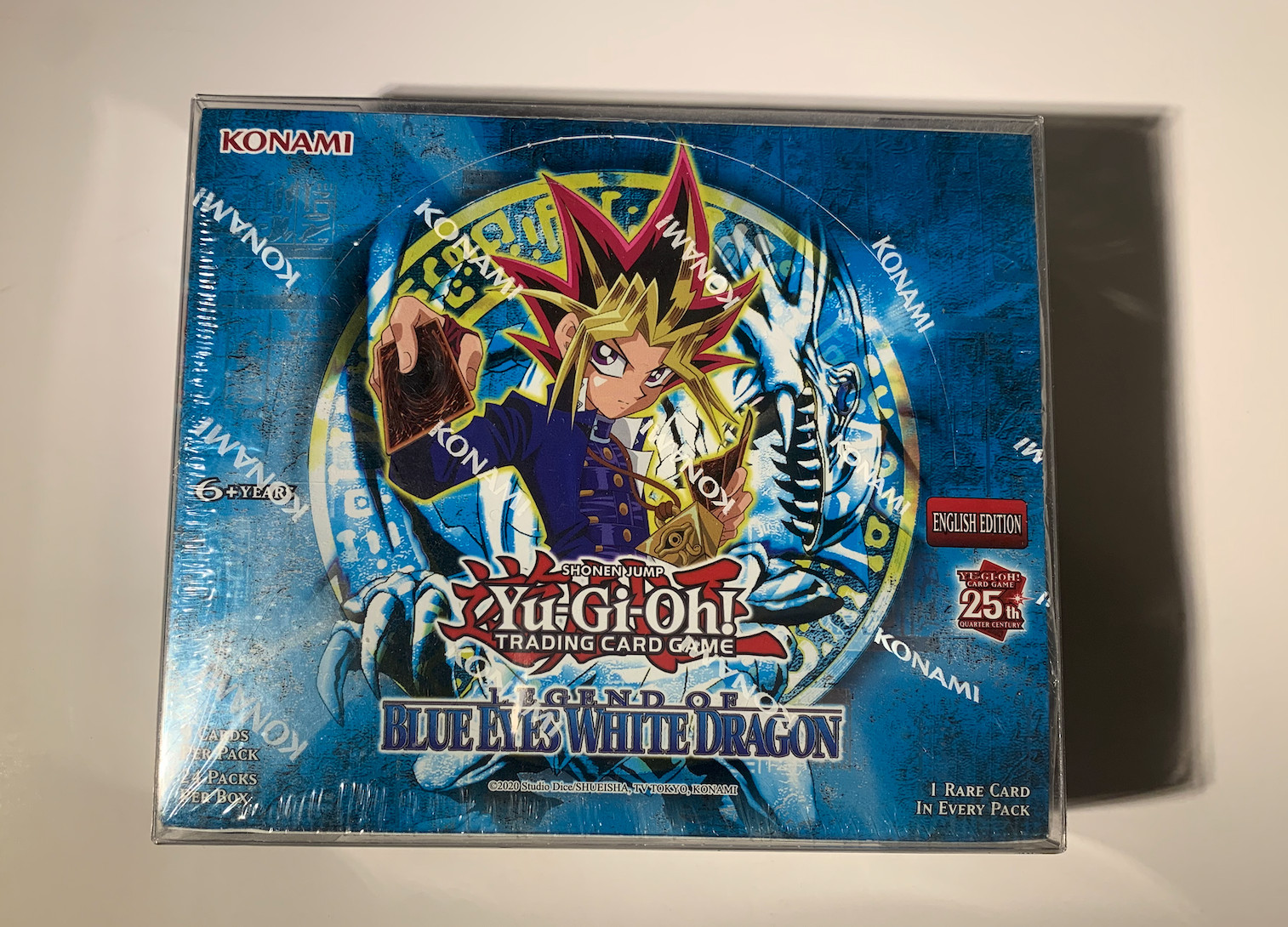 SEALED YGO Legend of Blue Eyes White Dragon Box 25th Anniversary w/Box Protector