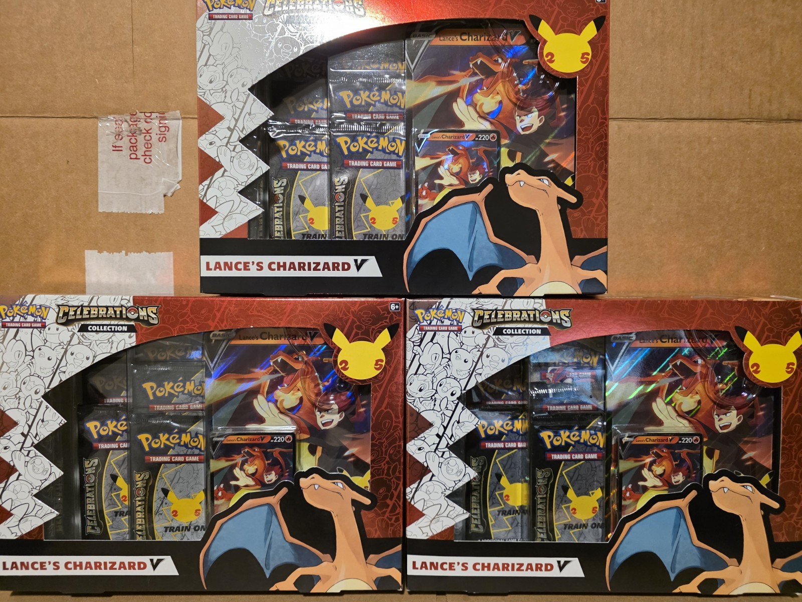 Pokemon 25th Anniversary Celebrations Collection Lance’s Charizard V Box (3)