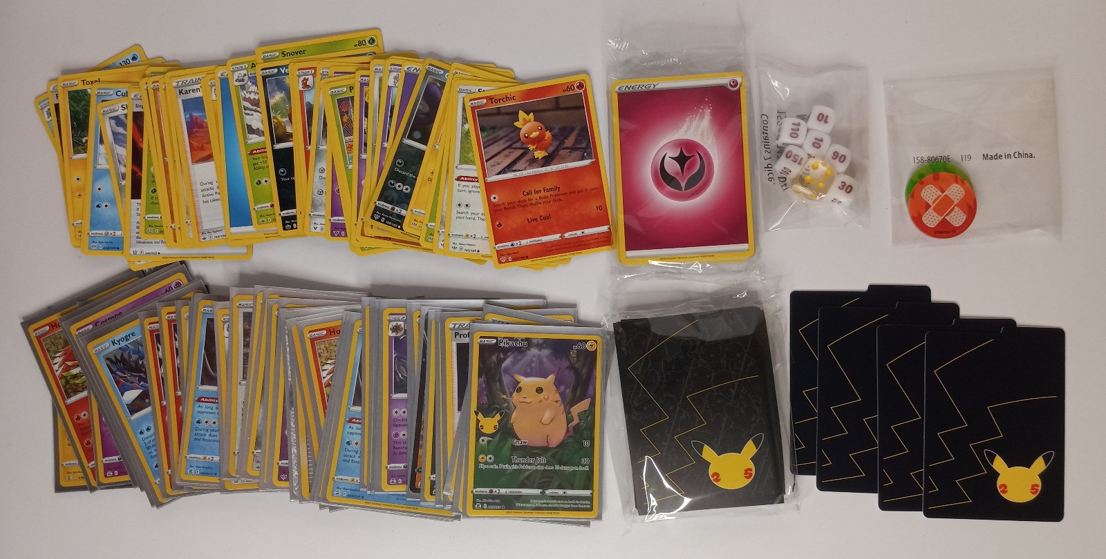 Pokémon TCG: 25th Anniversary Celebrations Elite Trainer Box