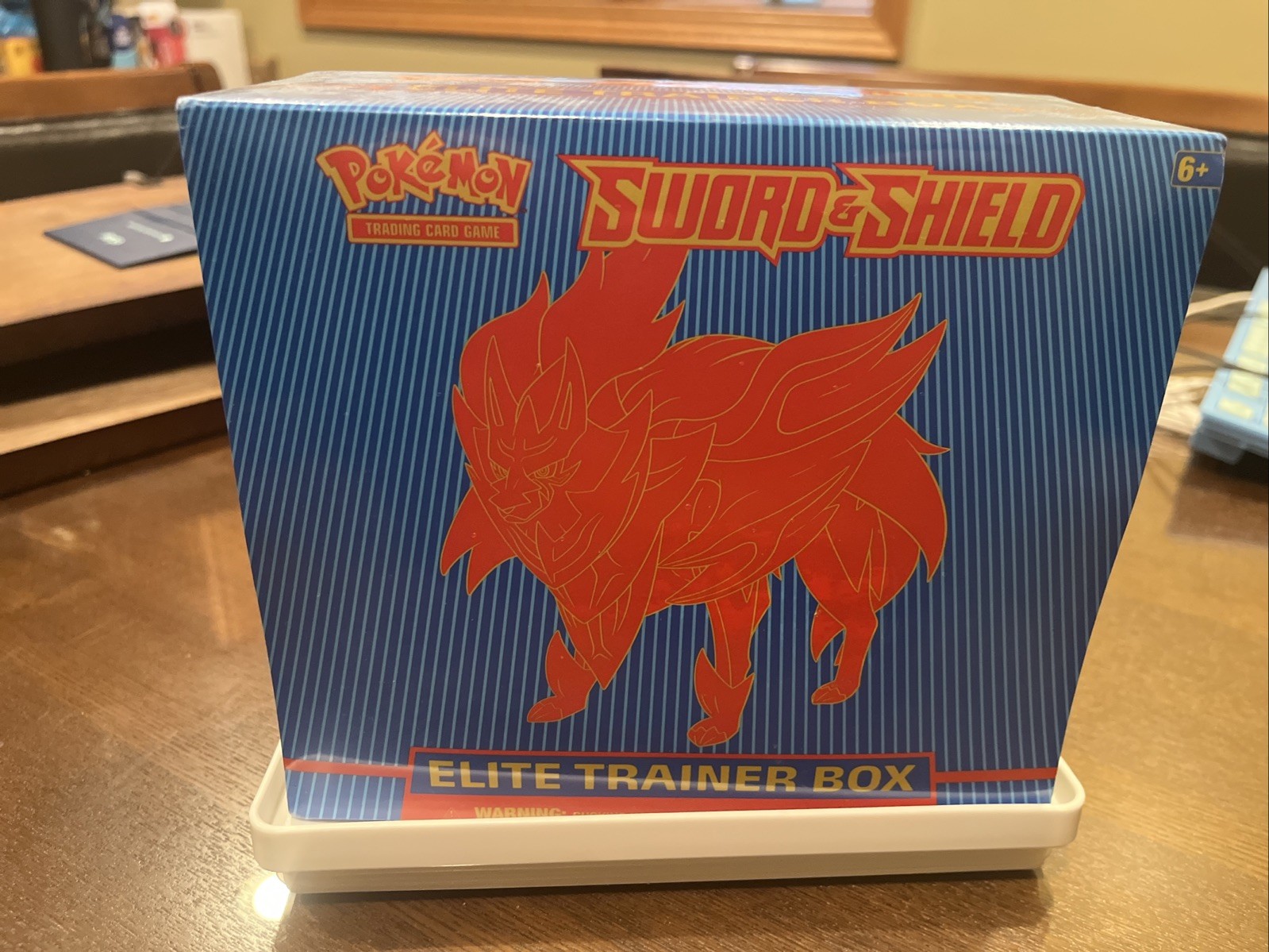 Pokemon Sword and Shield Base Set ETB Elite Trainer Box (small tear)