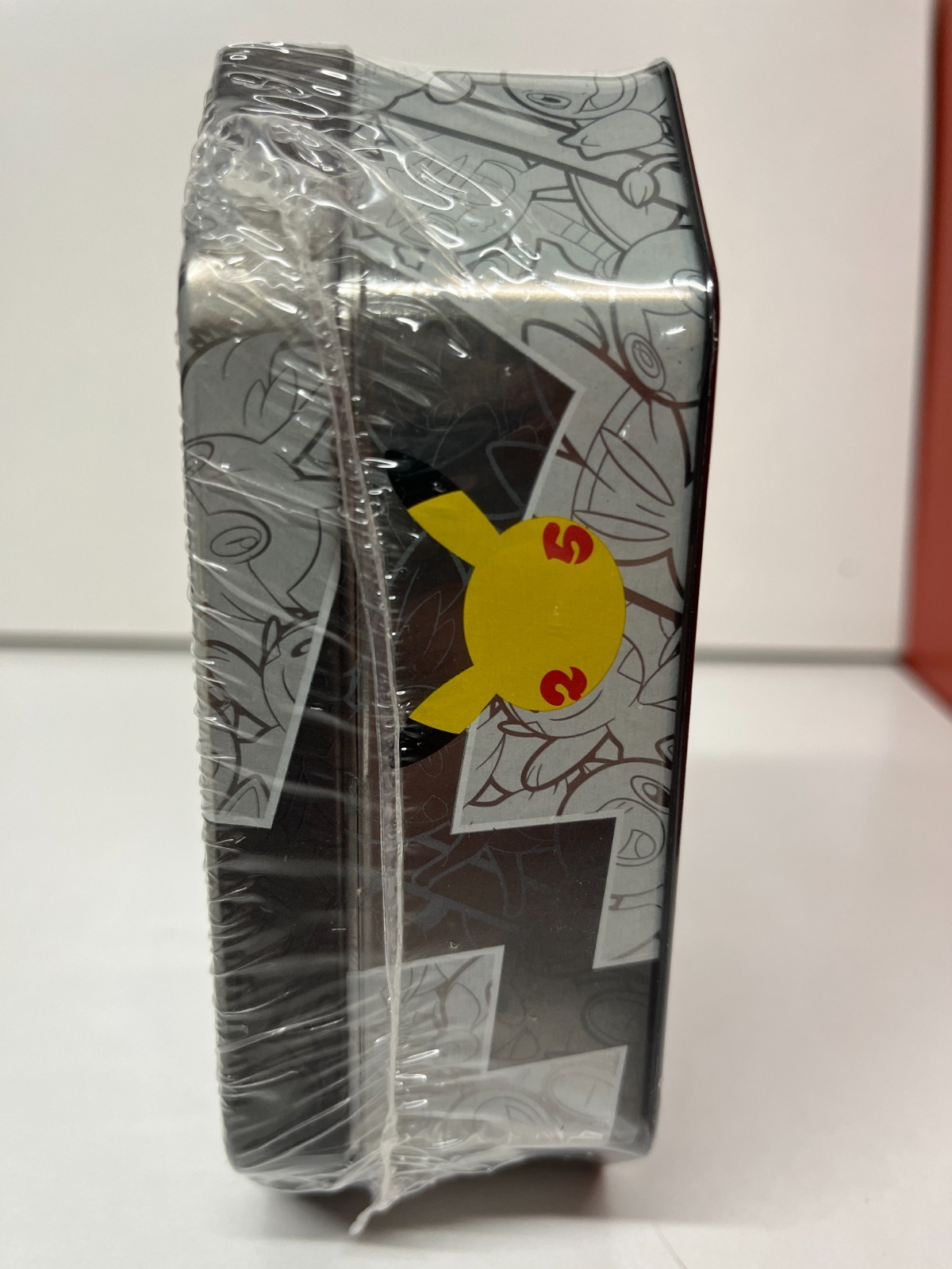 Pokemon TCG Celebrations Dark Sylveon V Tin – 25th – Sealed – Sword and Shield