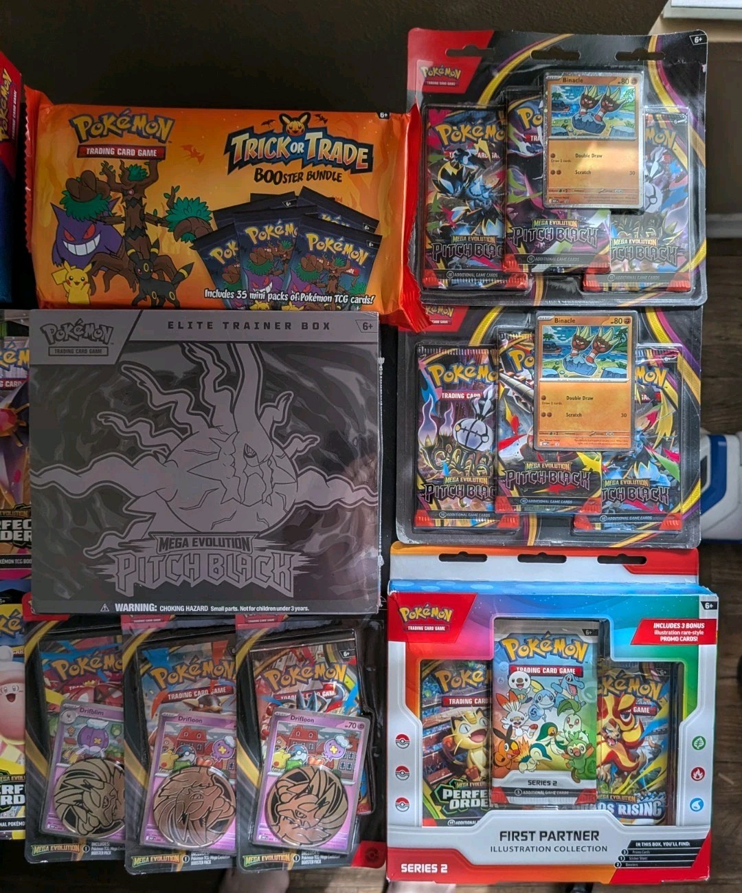 POKEMON TCG LOT Pitch Black 1 ETB,2) 3 Pack Blisters, 13 Evalution, 1 Trick ETC!