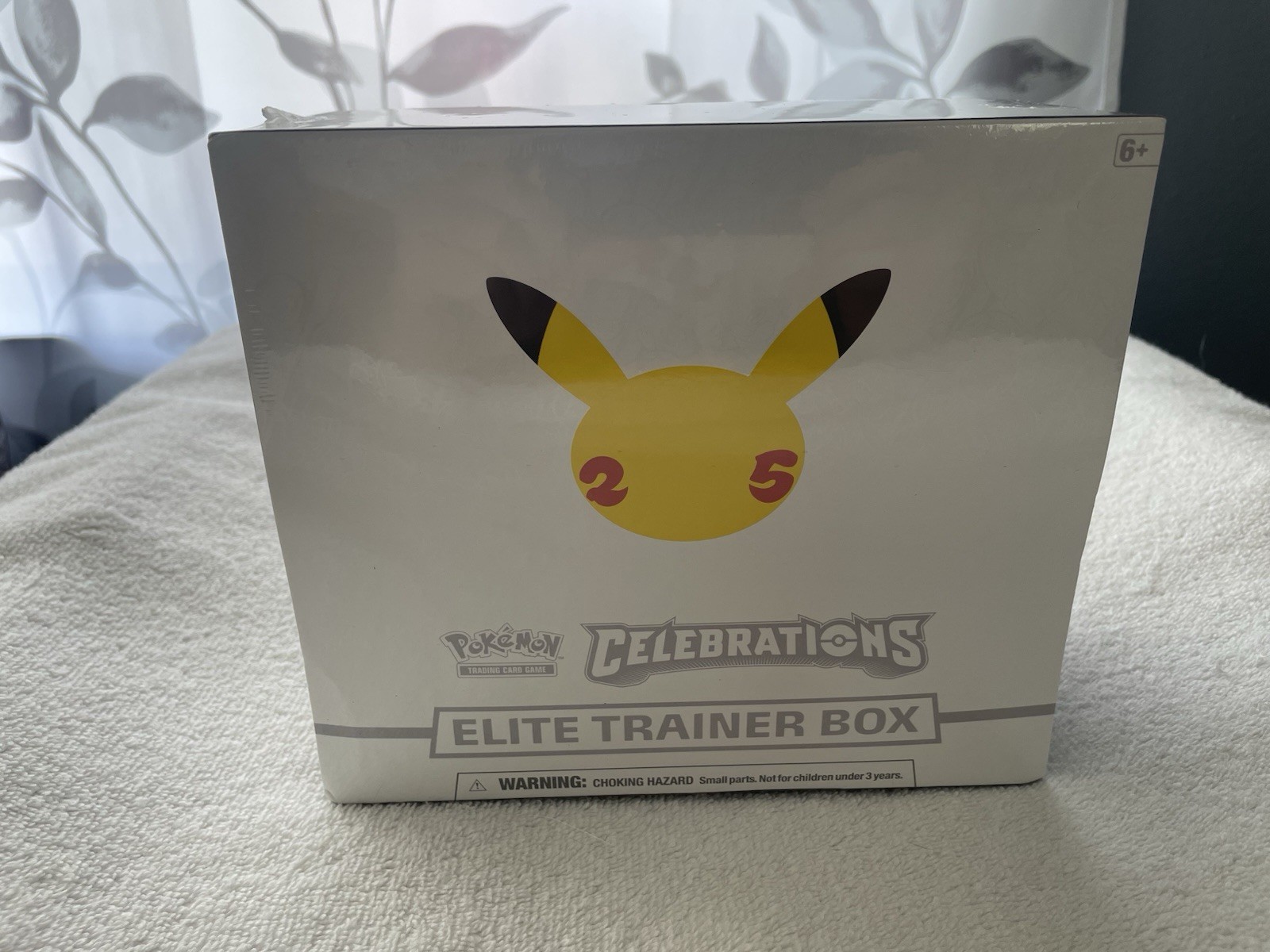 Pokémon 2021 Sword & Shield Celebrations Elite Trainer Box 15 Boosters+ SEE PICS