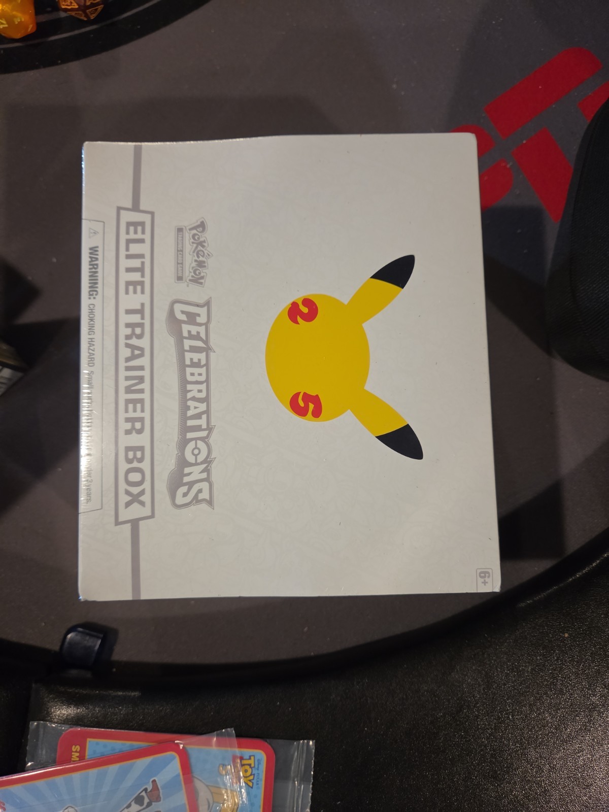 Pokémon TCG: 25th Anniversary Celebrations Elite Trainer Box (2021)