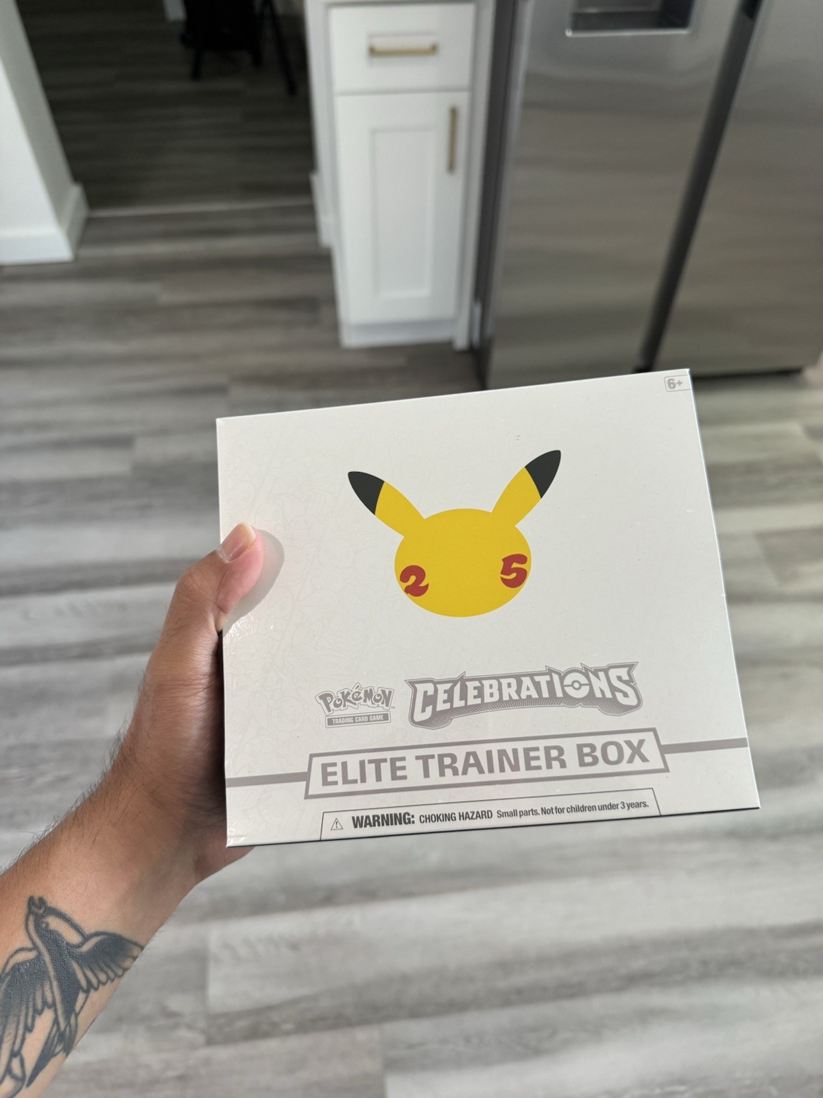 Pokémon TCG: 25th Anniversary Celebrations Elite Trainer Box (2021)