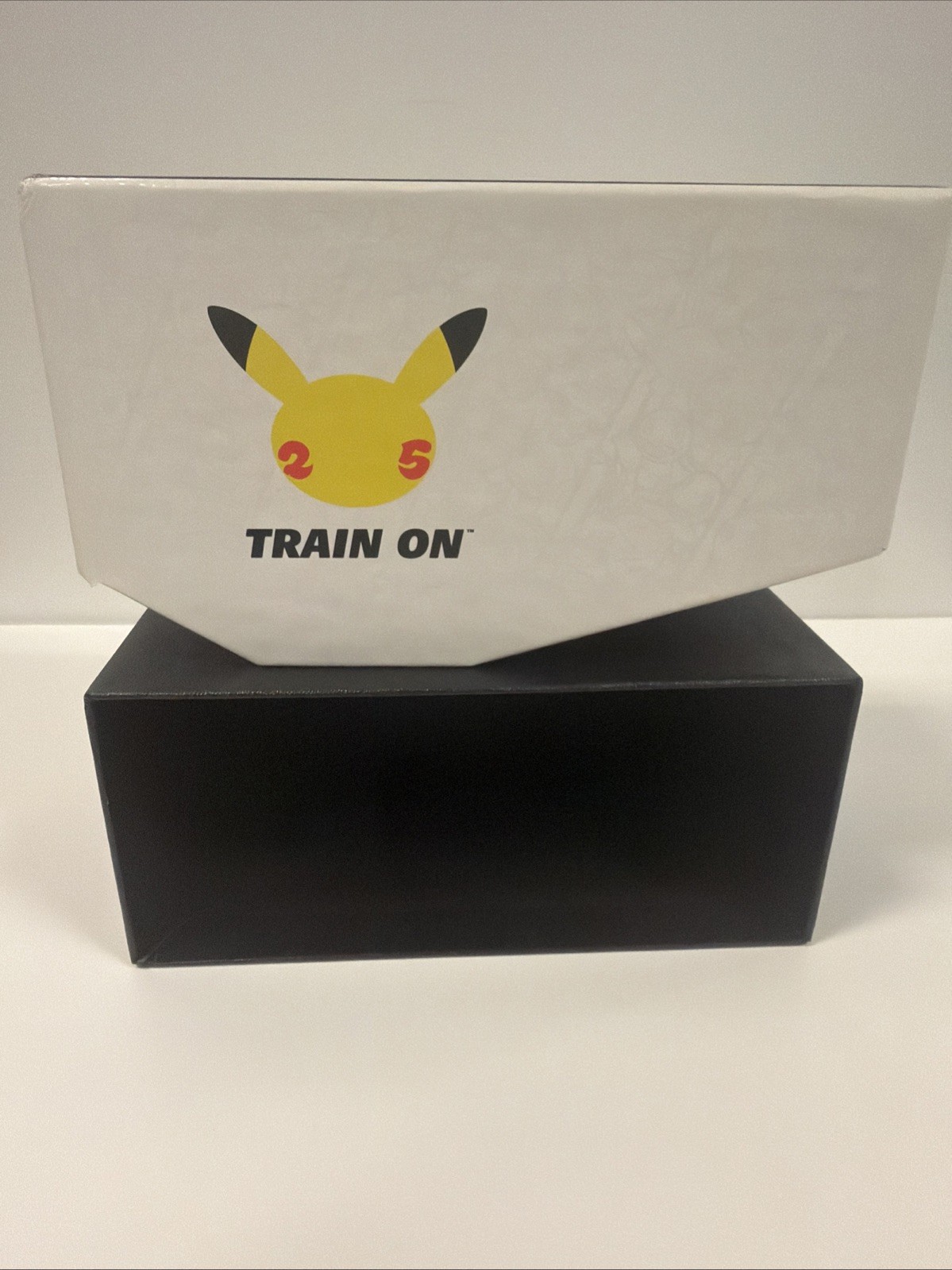Pokémon TCG: 25th Anniversary Celebrations Elite Trainer Box (2021) Box Only