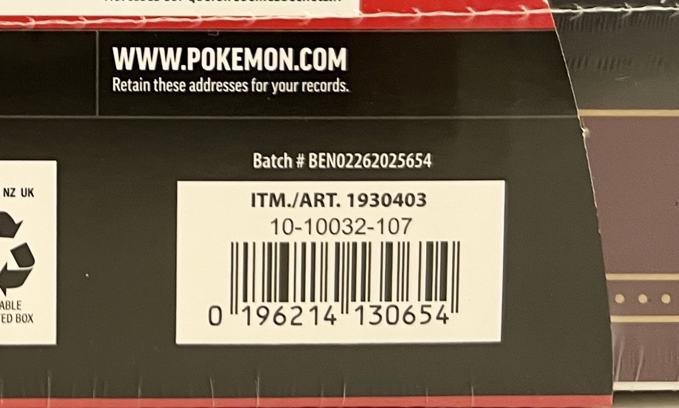 2025 Pokémon TCG Holiday Calendar + Moon Poké Ball Tin – Blue