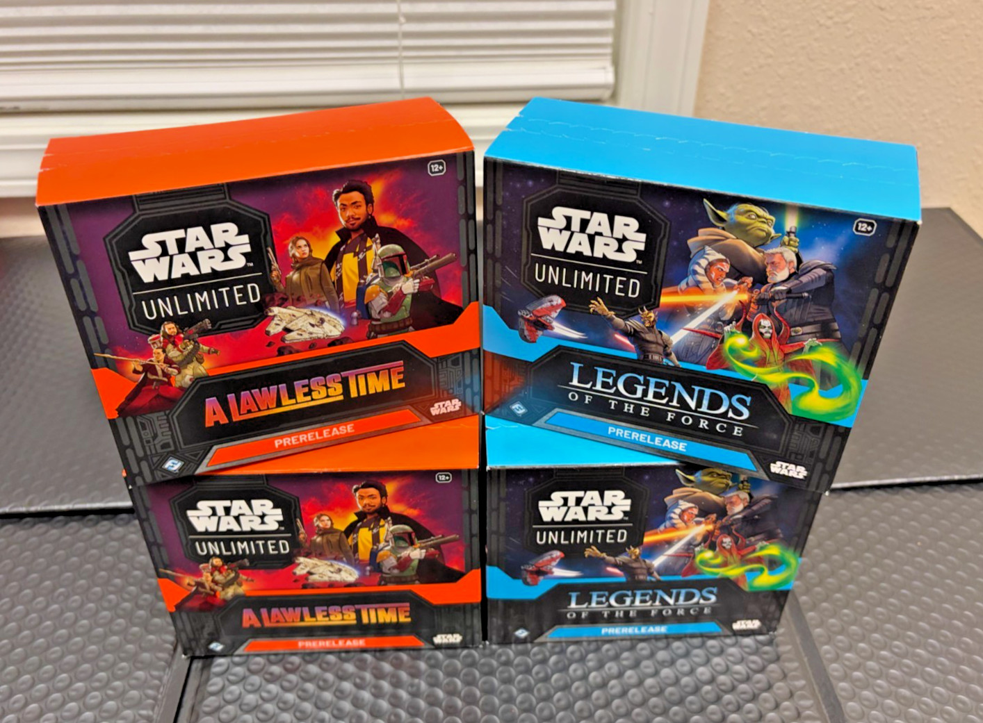Star Wars Unlimited: A Lawless Time/Legends of the Force Pre-release Bundle