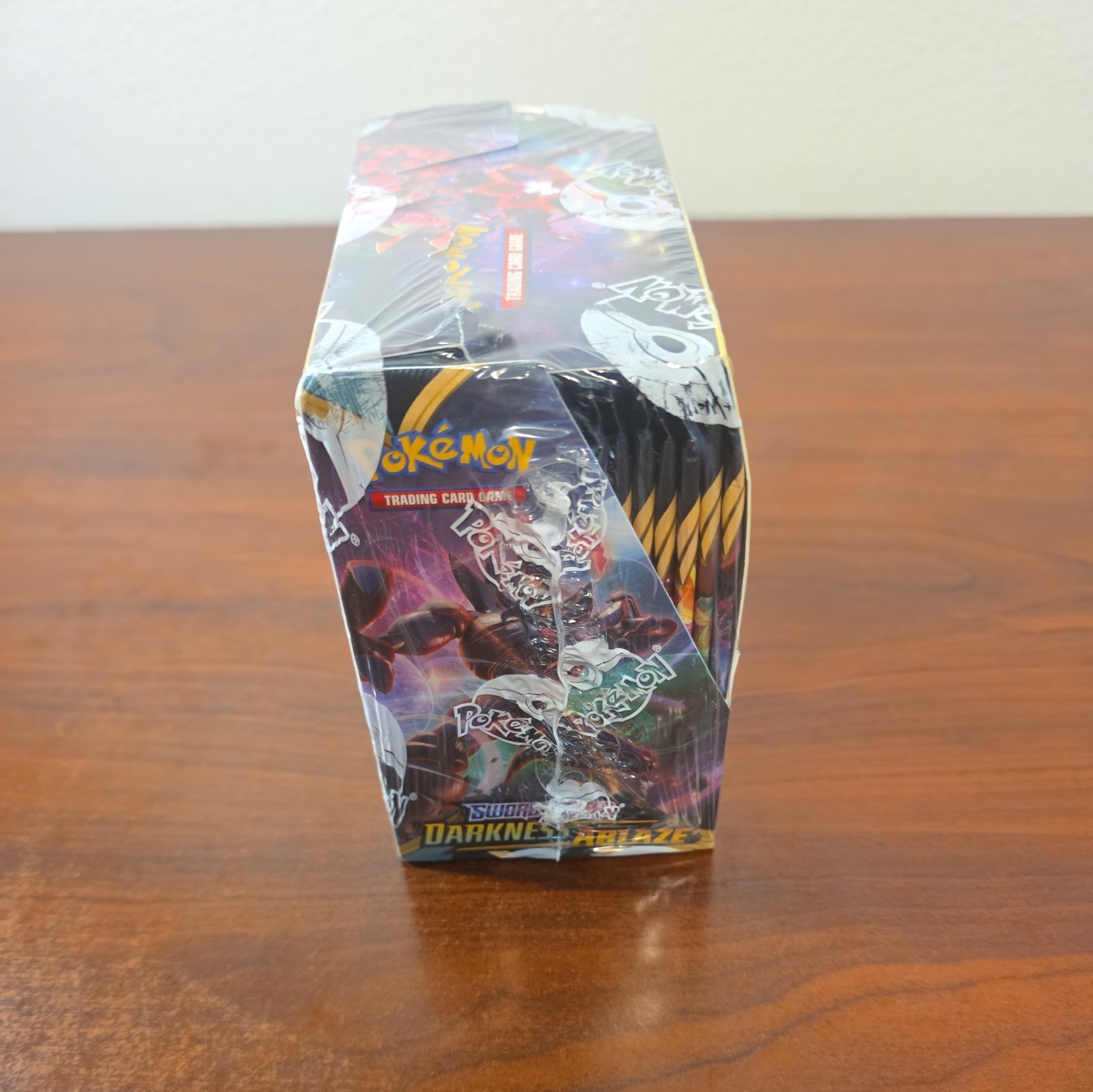 Pokémon TCG Sword & Shield – Darkness Ablaze Booster Box – Factory Sealed / NEW