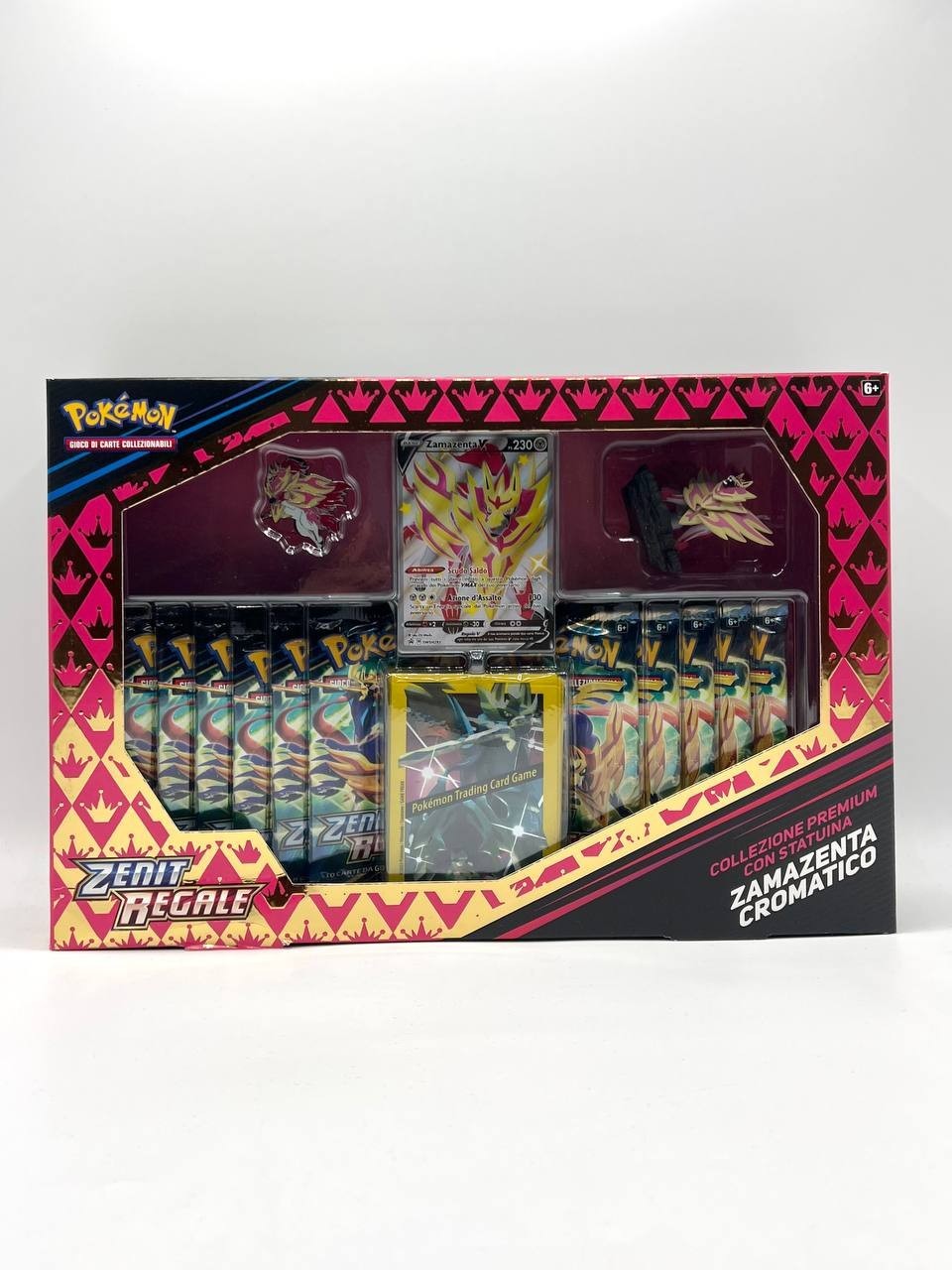 Pokemon ZENIT REGALE Premium Collection Figurine CHROMATIC ZAMAZENTA Italian