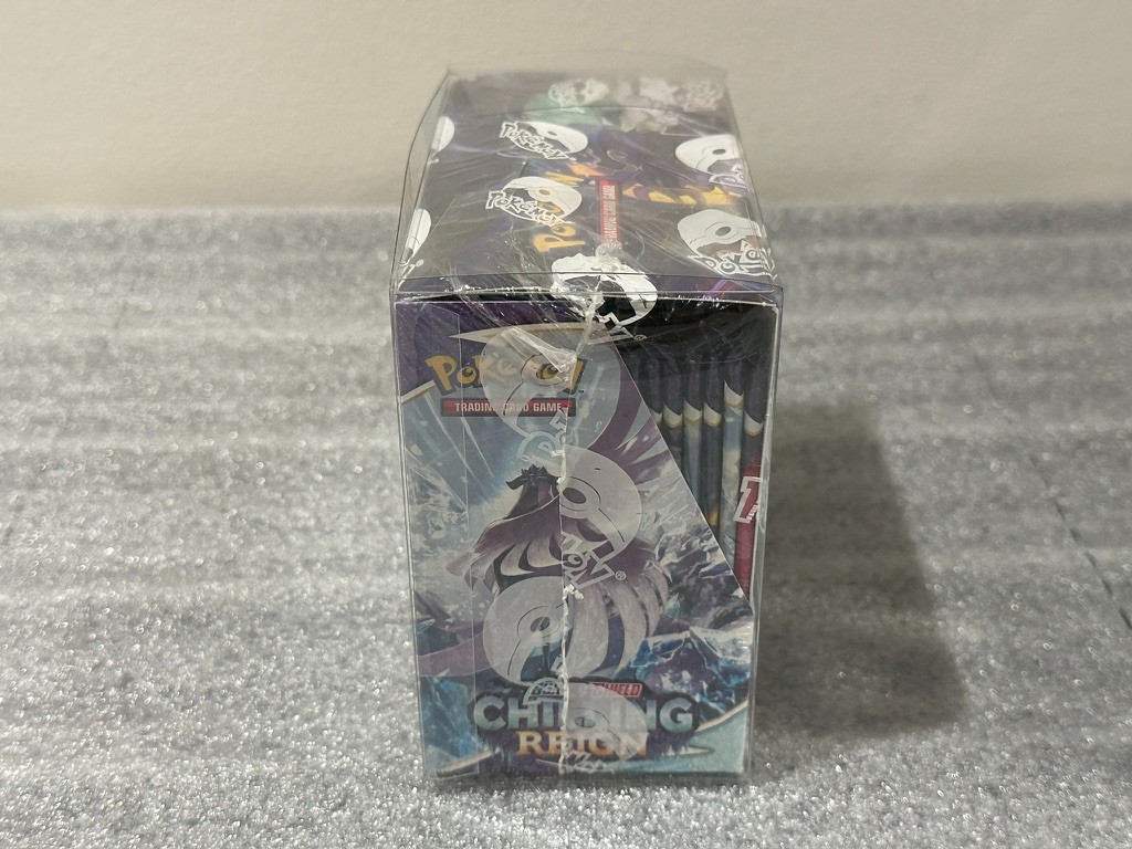 Pokémon TCG – Sword & Shield Chilling Reign Booster Box