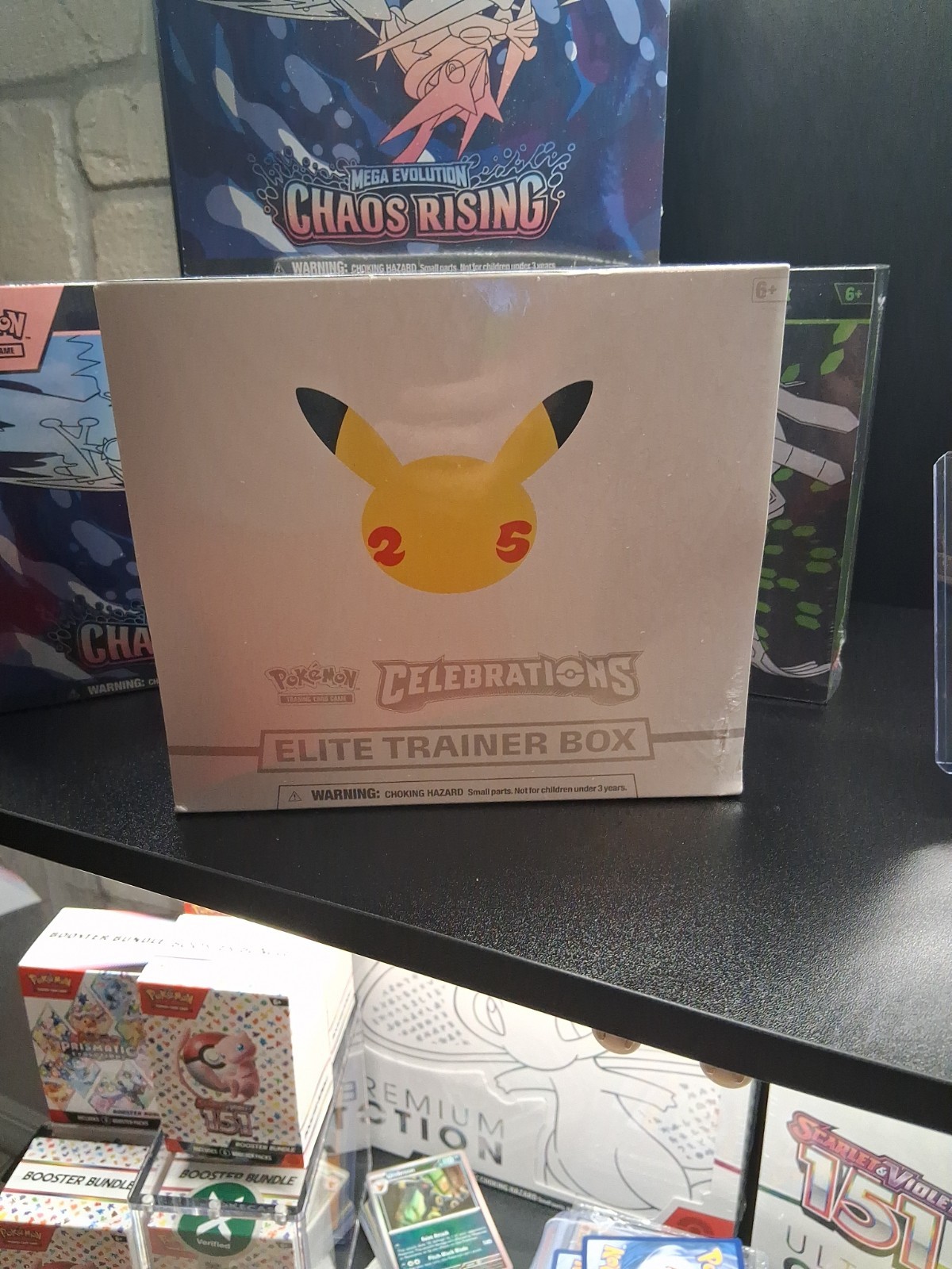 Pokémon TCG: 25th Anniversary Celebrations Elite Trainer Box (2021)