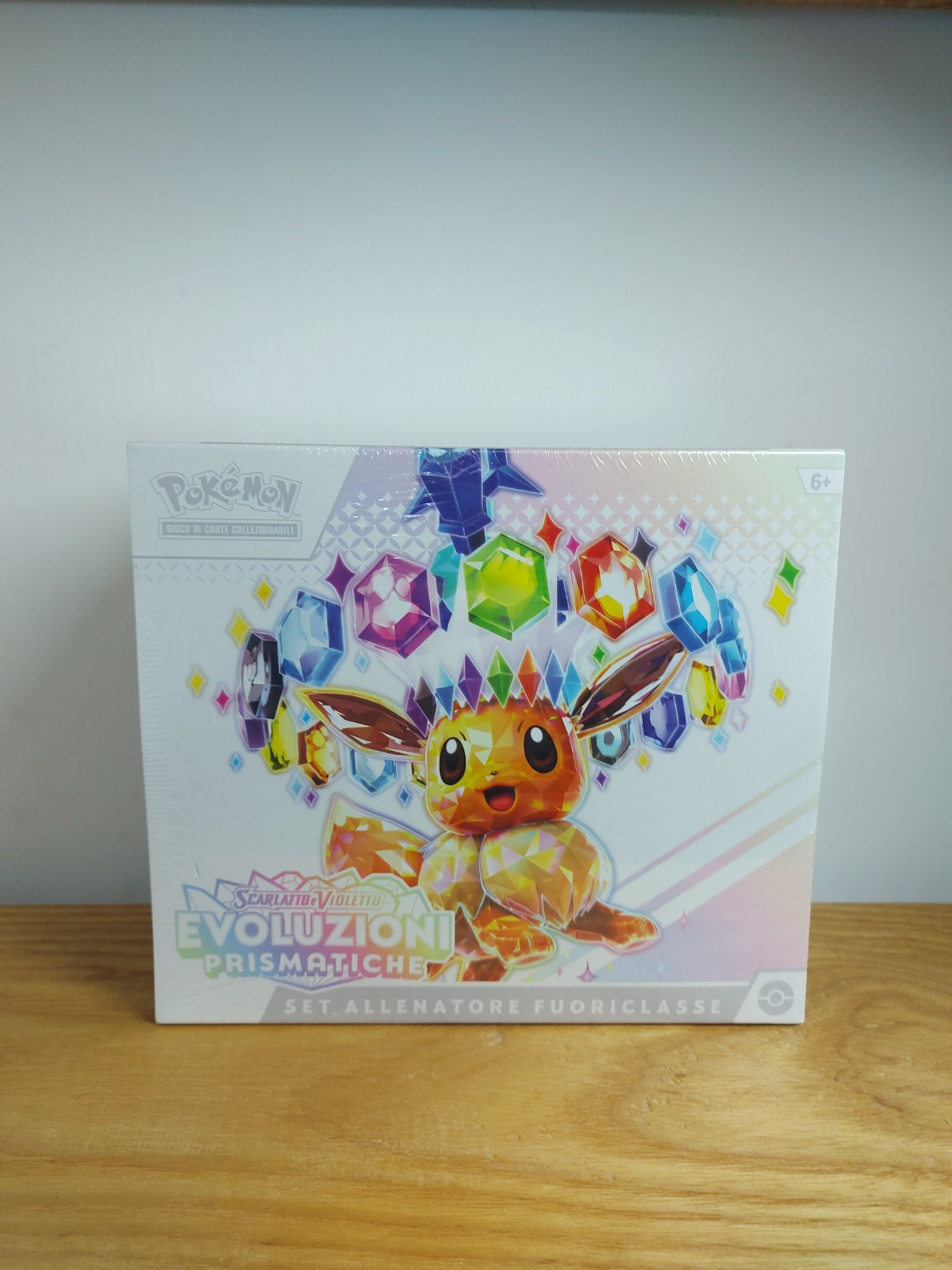 Pokemon Prismatic Evolutions Outclass Trainer Set Sealed Italian