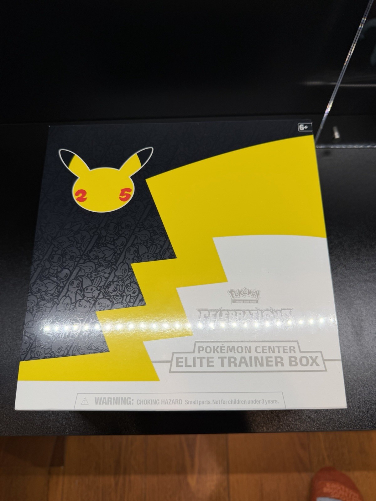 Celebrations Pokemon Center SEALED Elite Trainer Box 25th anniversary ETB TCG