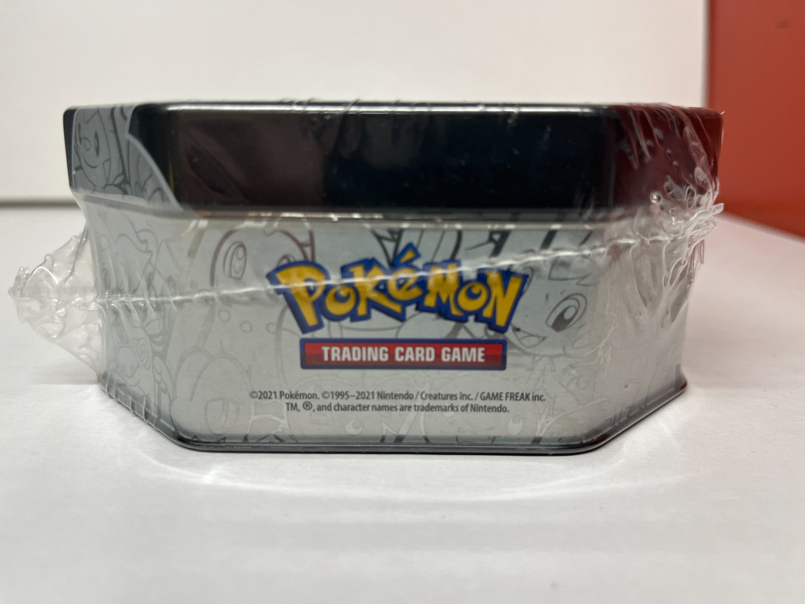 Pokemon TCG Celebrations Dark Sylveon V Tin – 25th – Sealed – Sword and Shield