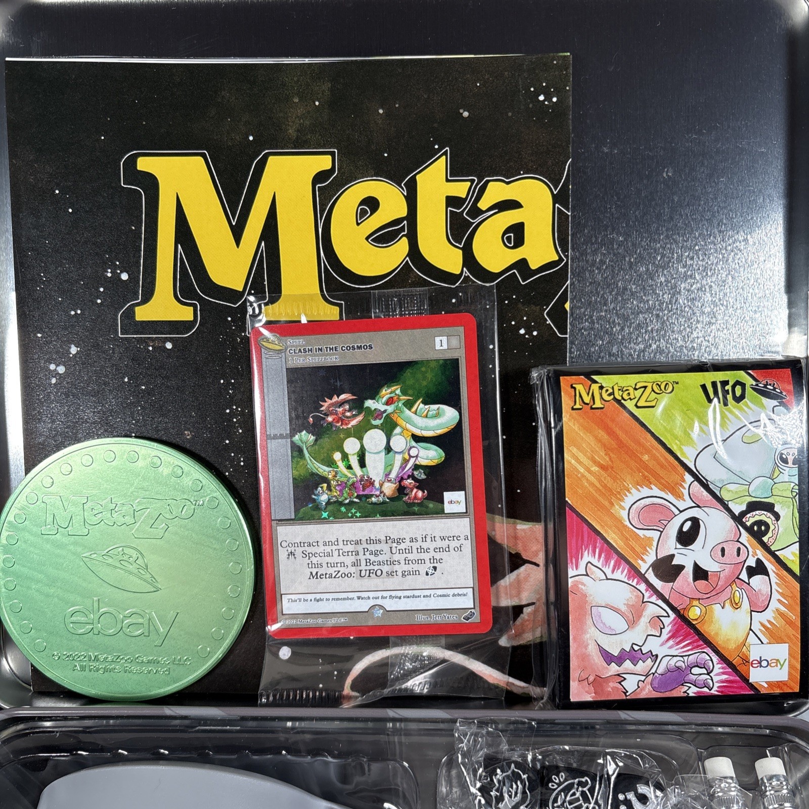 MetaZoo x eBay Exclusive Lunchbox UFO Limited Edition Black & Silver Handle