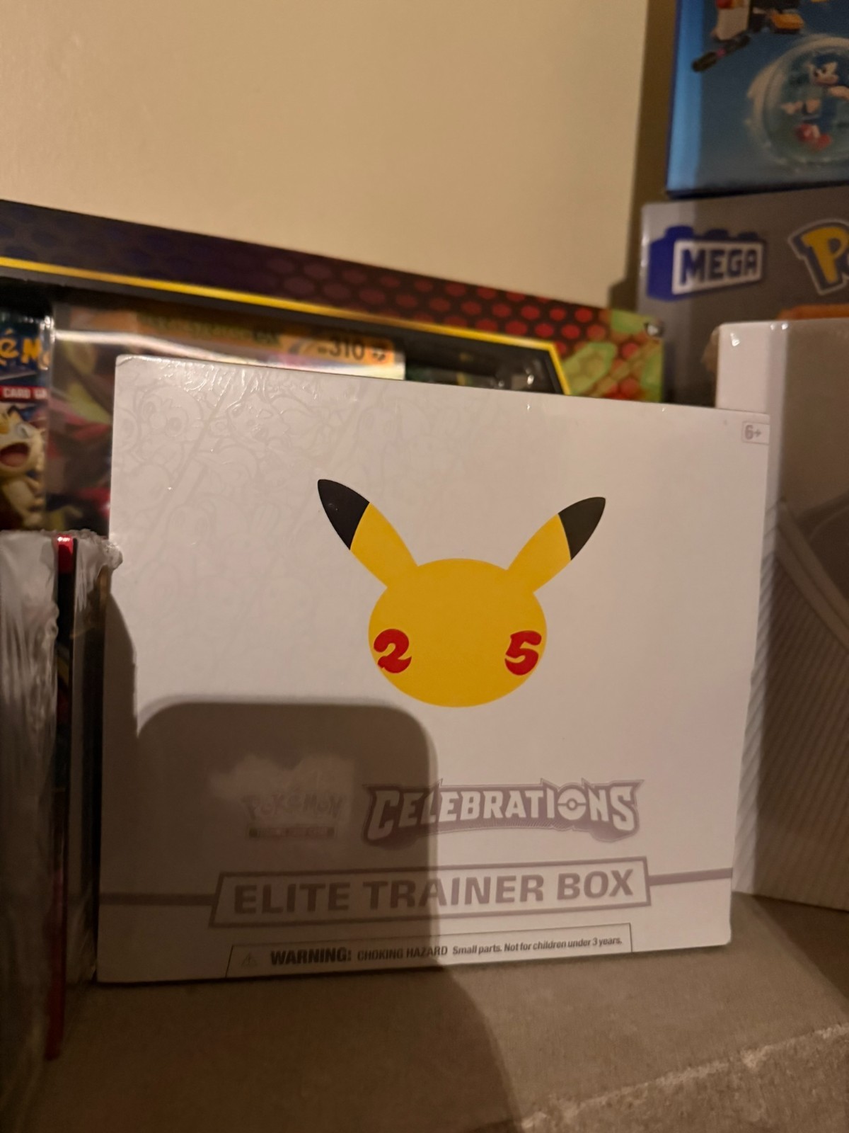 Pokémon TCG: 25th Anniversary Celebrations Elite Trainer Box (2021)