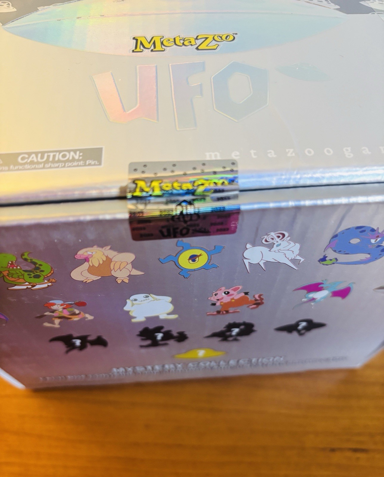 SEALED MetaZoo 1st ed UFO Pin Club Display Box