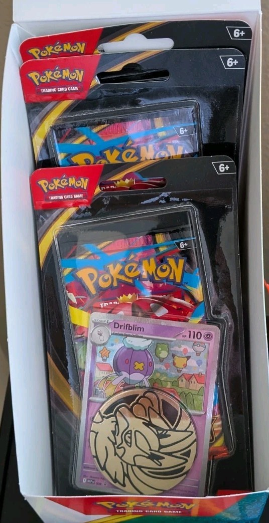 POKEMON TCG LOT Pitch Black 1 ETB,2) 3 Pack Blisters, 13 Evalution, 1 Trick ETC!