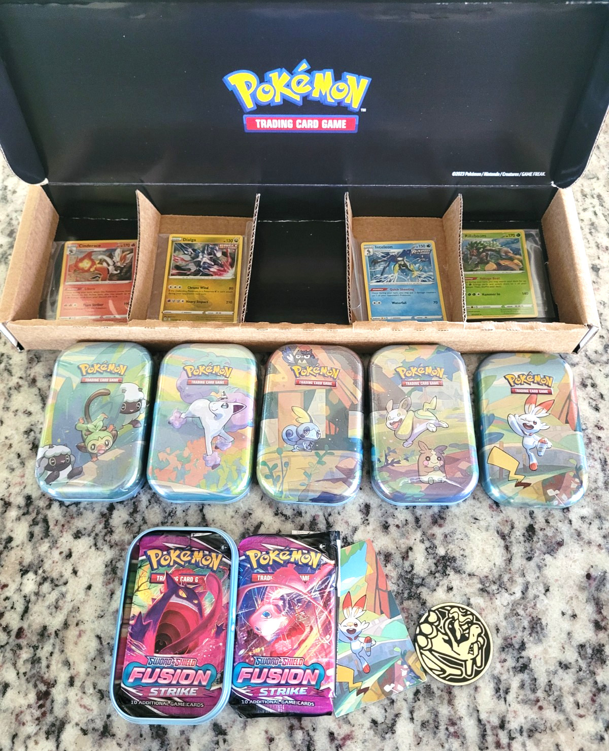 Pokémon TCG: Galar Pals Mini Tin 5-Pack Bundle Amazon Exclusive new and sealed
