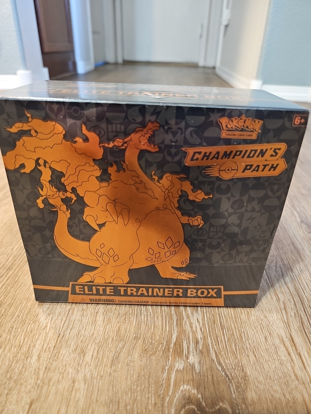 Pokemon TCG SWSH Champion’s Path Elite Trainer Box ETB Factory Sealed Near Mint